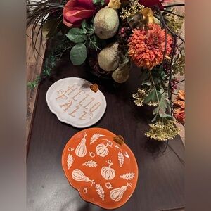 Pumpkin Shaped‎ Fall Plates Set of 2